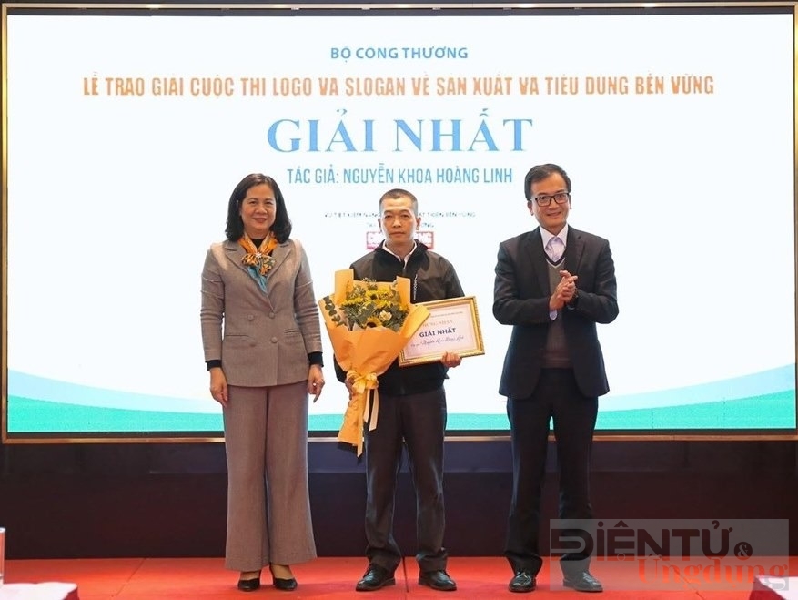 Trao giải Cuộc thi 
