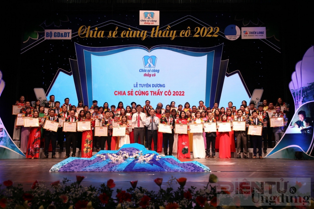 tuyen duong 68 giao vien tieu bieu trong chuong trinh chia se cung thay co nam 2022