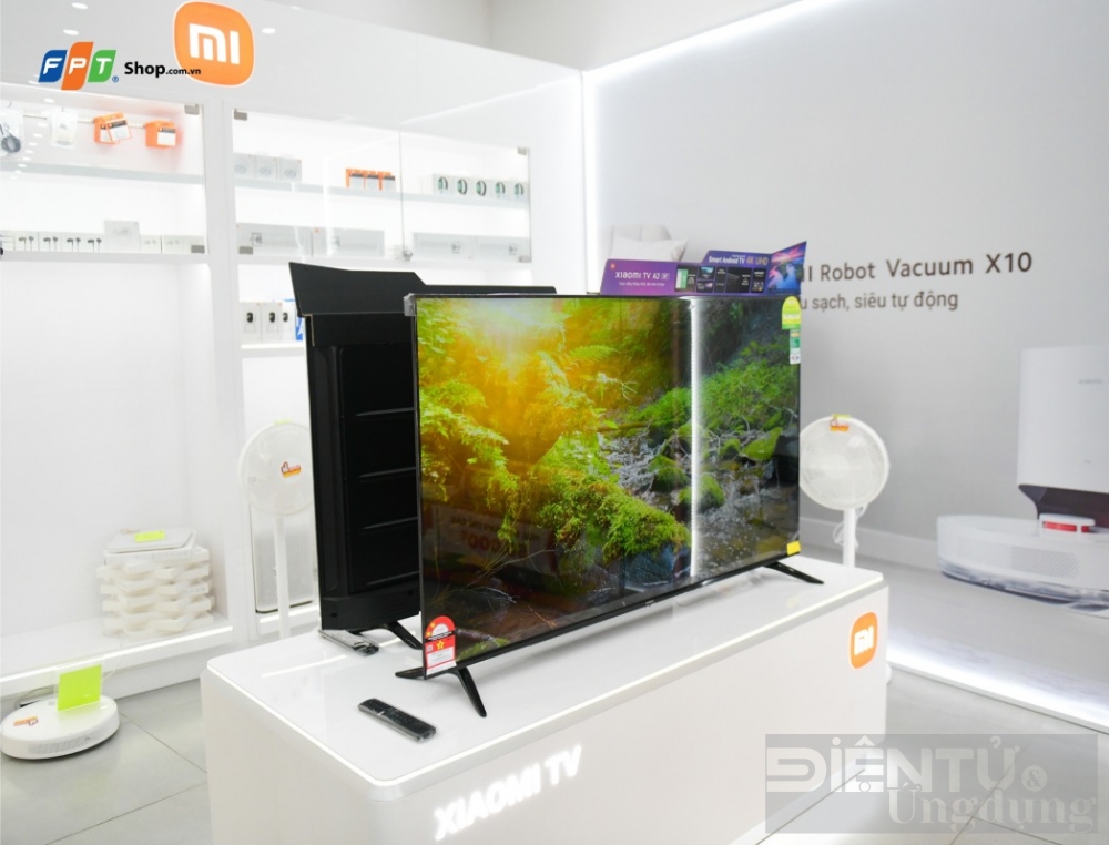 tv xiaomi uu dai den 40 tai 355 cua hang fpt shop tren toan quoc