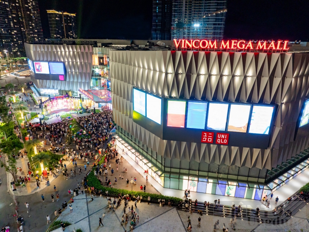 uniqlo vincom grand park se khai truong vao ngay 207 toi