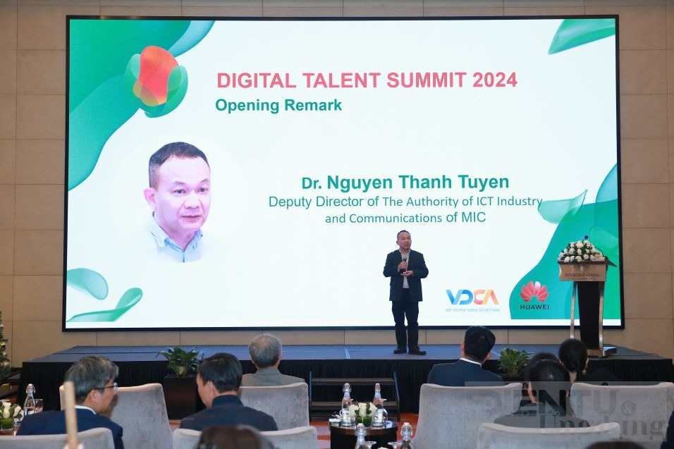 vietnam digital talents summit 2024 ton vinh cac sinh vien xuat sac