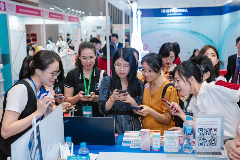 Vietnam Medipharm Expo 2024: Triển lãm quốc tế chuyên ngành y dược thường niên lần thứ 30 tại Hà Nội