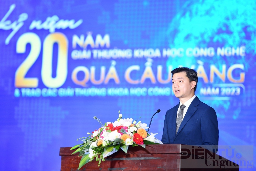 vinh danh 10 nha khoa hoc tre nhan giai thuong qua cau vang 2023