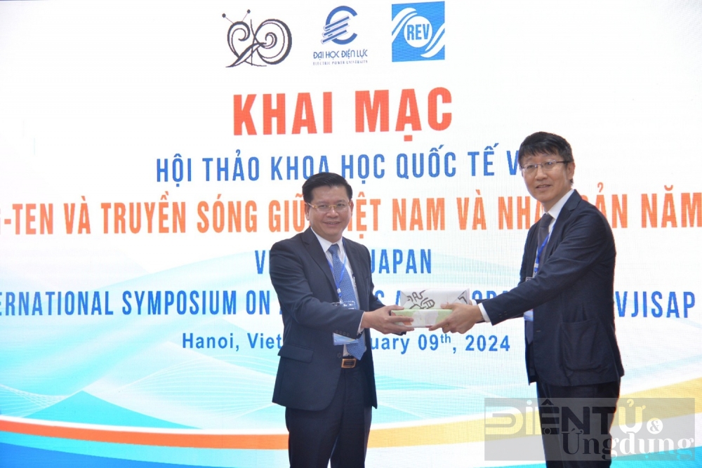 vjisap 2024 hoi thao khoa hoc quoc te ve ang ten va truyen song viet nam nhat ban chinh thuc khai mac