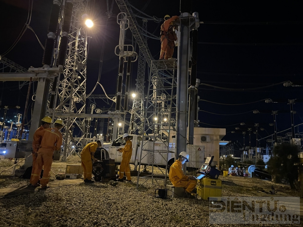 xuyen tet thi cong sua chua thiet bi tai tba 500kv vinh tan