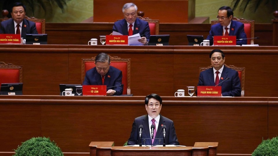 Xây dựng một nước Việt Nam hòa bình, độc lập, dân chủ, giàu mạnh, phồn vinh, văn minh, hạnh phúc, vững bước đi lên chủ nghĩa xã hội